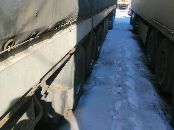 1992 Volvo F-Series, синий, 700000 рублей - вид 10