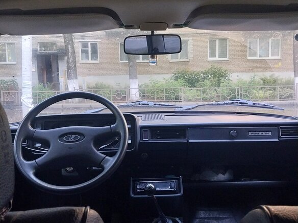 2001 Lada (ВАЗ) 2105, фиолетовый - вид 5