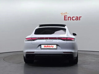 2022 Porsche Panamera 4 II Рестайлинг, белый, 9520000 рублей, вид 4