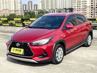 2022 Toyota Yaris L X XP150 Рестайлинг, красный, 1415000 рублей, вид 1