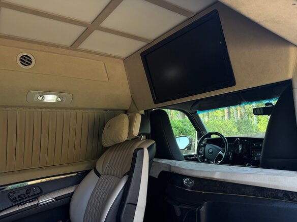2012 Chevrolet Express II, чёрный, 11500000 рублей - вид 22