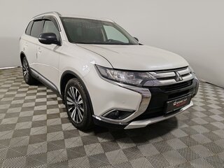 2016 Mitsubishi Outlander III Рестайлинг 2, белый, 1529000 рублей, вид 3