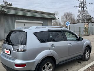 2011 Mitsubishi Outlander II Рестайлинг, серебристый, 1085000 рублей, вид 4