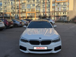 2019 BMW 5 серии 530i xDrive VII (G30/G31/G38), белый, 3450000 рублей, вид 3