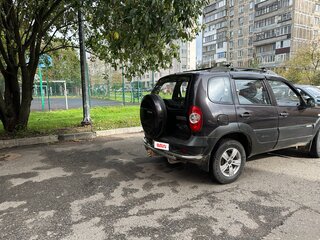2014 Chevrolet Niva I Рестайлинг, коричневый, 450000 рублей, вид 3