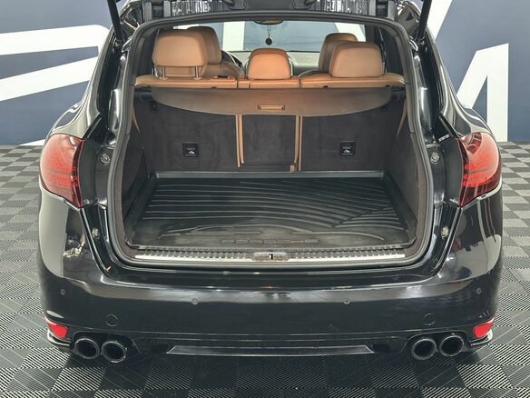 2013 Porsche Cayenne GTS II (958), чёрный, 2769900 рублей - вид 6