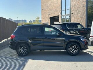 2012 Volkswagen Tiguan I Рестайлинг, чёрный, 1300000 рублей, вид 2