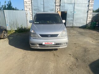 2000 Nissan Serena II (C24), серебристый, 525000 рублей, вид 3