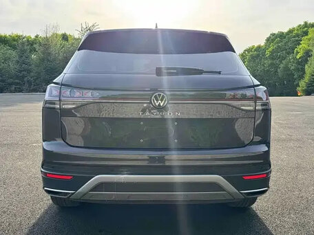 2023 Volkswagen Tayron I Рестайлинг, чёрный, 2350000 рублей, вид 5