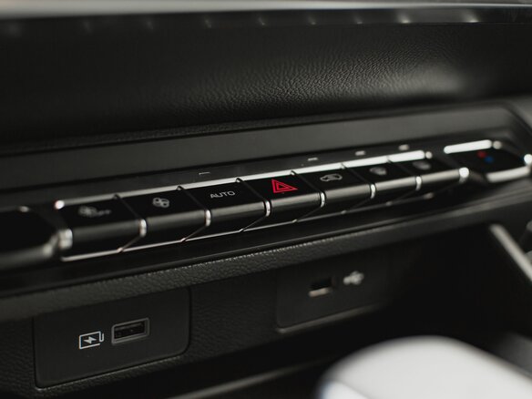 2026 Geely Okavango I Рестайлинг, белый, 3870900 рублей - вид 20