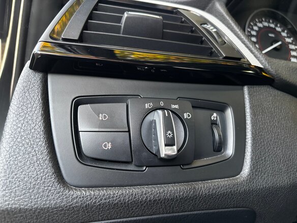 2014 BMW 3 серии 320i xDrive VI (F3x), серый, 1700000 рублей - вид 33