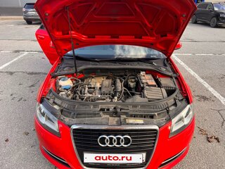 2012 Audi A3 II (8P) Рестайлинг 2, красный, 750000 рублей, вид 2