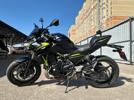 2022 Kawasaki Z 650, чёрный, 950000 рублей, вид 2