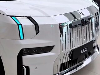 2026 Zeekr 009 108 kWh I Рестайлинг, белый, 11350000 рублей, вид 1