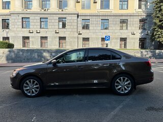 2013 Volkswagen Jetta VI, коричневый, 1100000 рублей, вид 4