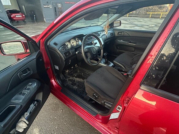 2005 Mitsubishi Lancer IX Рестайлинг, красный, 450000 рублей - вид 8