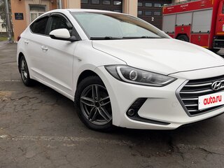 2017 Hyundai Elantra VI (AD), белый, 1100000 рублей, вид 4
