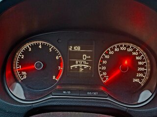 2019 Volkswagen Polo V Рестайлинг, красный, 1500000 рублей, вид 5