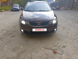 2010 Kia Cerato 4-speed II, фиолетовый, 800000 рублей, вид 4