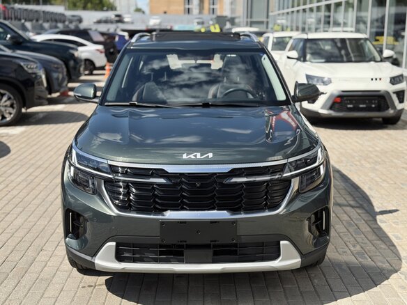 2026 Kia Seltos I Рестайлинг, зелёный - вид 3