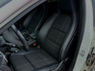 2016 Mercedes-Benz GLA 200 I (X156), белый, 1590000 рублей, вид 3