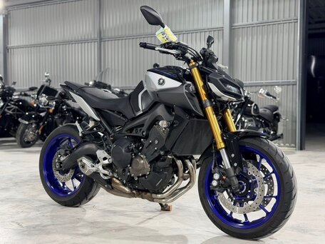 2019 Yamaha MT-09 (FZ-09), серый, 1090000 рублей, вид 1