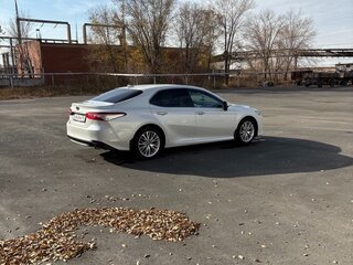 2018 Toyota Camry VIII (XV70), белый, 2700000 рублей, вид 2