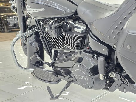 2018 Harley-Davidson Heritage Classic, чёрный, 1680000 рублей, вид 4