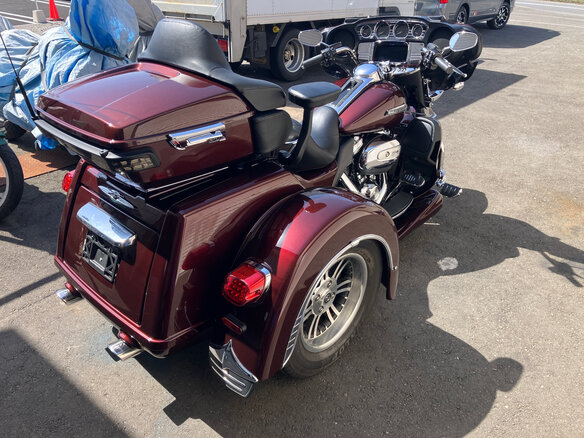 2019 Harley-Davidson Tri Glide, красный, 2127000 рублей - вид 4