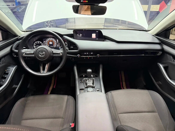 2021 Mazda 3 Axela IV (BP), белый - вид 12