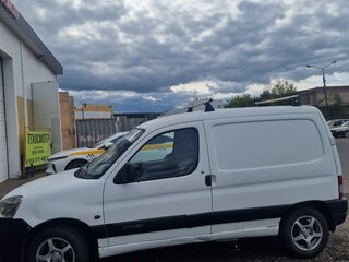 2010 Citroen Berlingo I Рестайлинг, белый, 360000 рублей, вид 4
