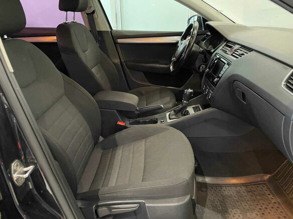 2014 Skoda Octavia III (A7), чёрный - вид 9