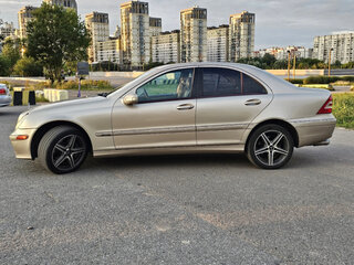 2004 Mercedes-Benz C-Класс 230 II (W203), бежевый, 440000 рублей, вид 2