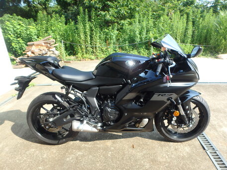 2024 Yamaha YZF-R7, чёрный, 1100000 рублей, вид 3