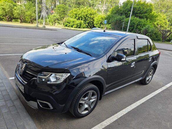 2019 Renault Logan Stepway II Рестайлинг, чёрный, 650000 рублей - вид 1
