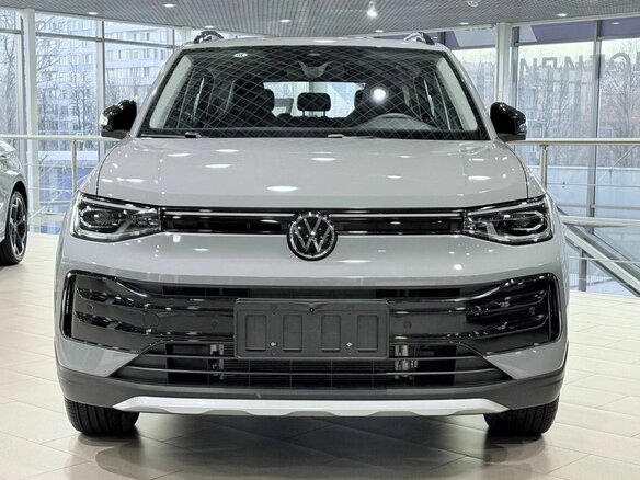 2026 Volkswagen Tharu XR 300 TSI, серый, 3120000 рублей - вид 2
