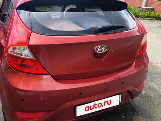 2013 Hyundai Solaris I, красный, 800000 рублей, вид 4