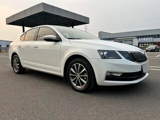 2022 Skoda Octavia III (A7) Рестайлинг, белый, 1590000 рублей, вид 3
