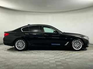 2018 BMW 5 серии 530i xDrive VII (G30/G31/G38), чёрный, 3199000 рублей, вид 4