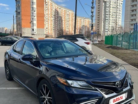 2020 Toyota Camry US Market VIII (XV70) Рестайлинг, синий, 2600000 рублей, вид 3