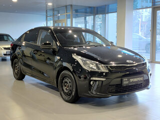 2020 Kia Rio IV, чёрный, 1338000 рублей, вид 3