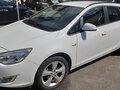 2012 Opel Astra J, белый, 1100000 рублей