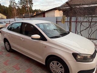 2013 Volkswagen Polo V, белый, 520000 рублей, вид 2
