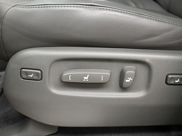 2008 Lexus LX 570 III, чёрный - вид 29