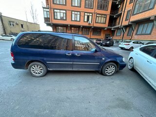 2005 Kia Carnival I Рестайлинг, синий, 350000 рублей, вид 2
