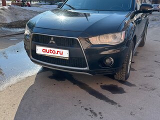 2011 Mitsubishi Outlander II Рестайлинг, чёрный, 890000 рублей, вид 3