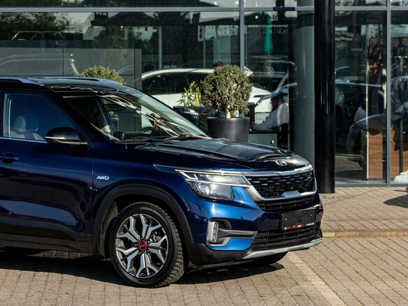 2021 Kia Seltos I, синий, 2065000 рублей - вид 6