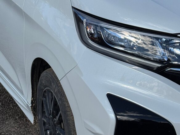 2022 Honda Freed II Рестайлинг, белый, 1850000 рублей - вид 8