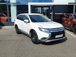 2016 Mitsubishi Outlander III Рестайлинг 2, белый, 1219000 рублей, вид 3