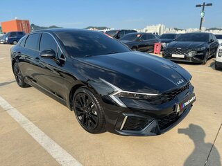 2024 Kia K5 III Рестайлинг, чёрный, 3850000 рублей, вид 1
